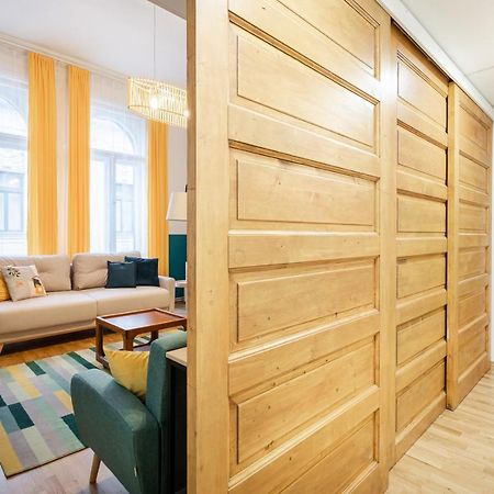 Live Star Apartment Будапеща Екстериор снимка