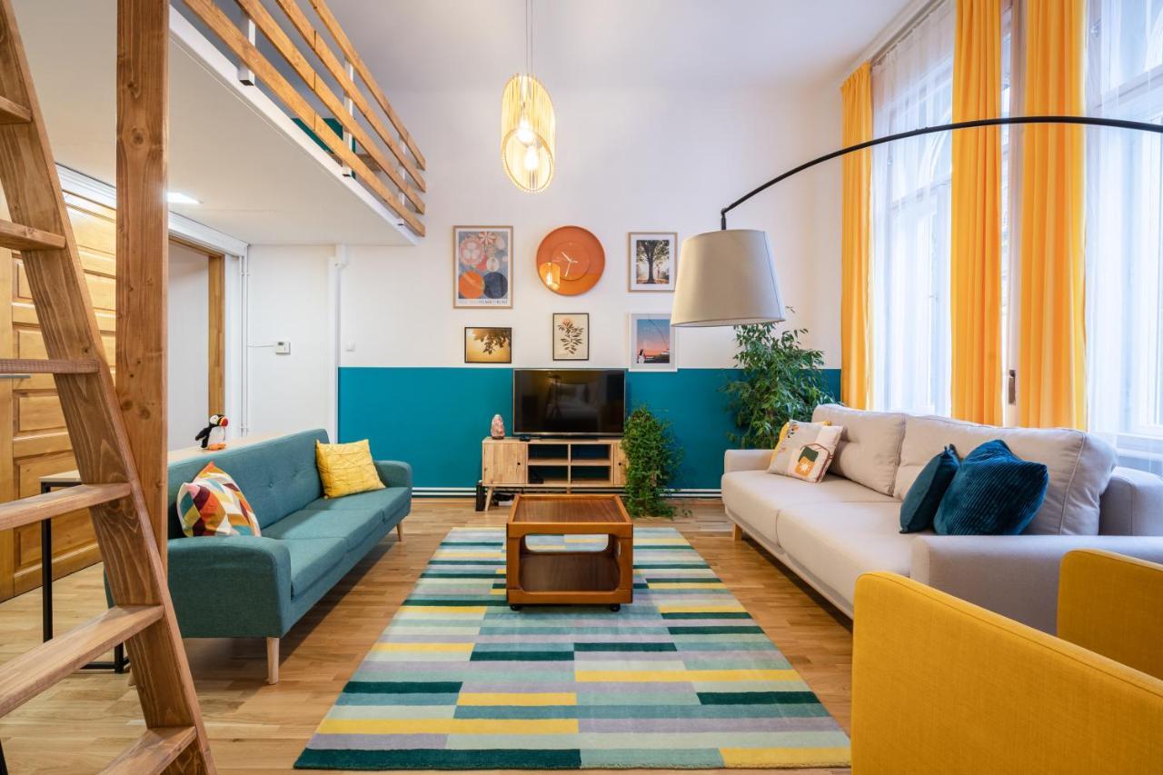 Live Star Apartment Будапеща Екстериор снимка